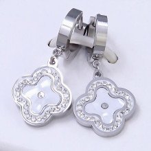 Сережки Stainless Steel з білою емаллю. Сталь. Родій. Камені: білий циркон. Довжина: 33 мм. Ширина: 16 мм.
