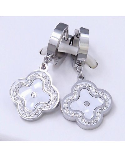 Сережки Stainless Steel з білою емаллю. Сталь. Родій. Камені: білий циркон. Довжина: 33 мм. Ширина: 16 мм.
