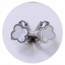 Сережки Stainless Steel з білою емаллю. Сталь. Родій. Діаметр: 13 мм. Ширина: 10 мм.