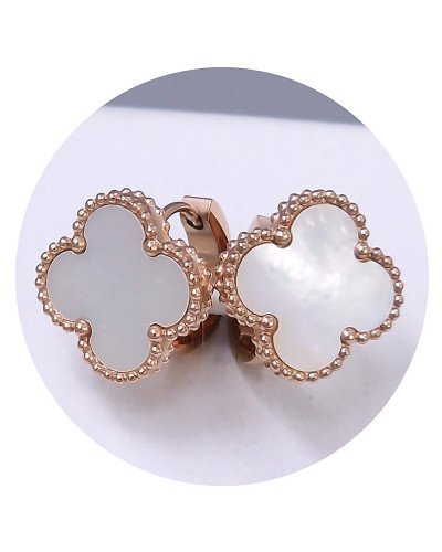 Сережки Stainless Steel з білою емаллю. Сталь. Позолота ЧВ. Діаметр: 13 мм. Ширина: 16 мм.