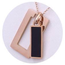 Ланцюжок з кулоном Stainless Steel із чорною емаллю. Сталь. Позолота ЧВ. Довжина ланцюжка: 40-45 см.
