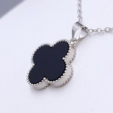Ланцюжок з кулоном Stainless Steel із чорною емаллю. Сталь. Родій. Довжина ланцюжка: 40-45 см.