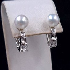 Сережки XР з перлами. Родій. Камені: білий циркон. Довжина: 17 мм. Ширина: 7 мм.