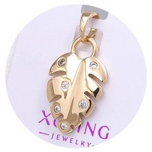 Кулон XР. Позолота 18К. Камені: білий циркон. Довжина: 25 мм. Ширина: 12 мм.