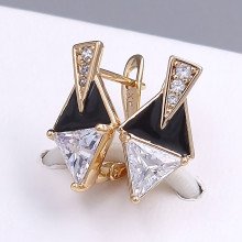 Сережки ХР. Позолота 18К. Камені: білий циркон. Довжина: 17 мм. Ширина: 9 мм.