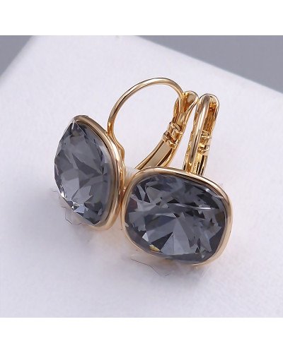 Сережки XР. Позолота 18К. Камені: Swarovski. Довжина: 19 мм. Ширина: 14 мм.