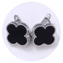 Сережки Stainless Steel  з чорною емалью. Сталь. Родій. Довжина: 15 мм. Ширина: 14 мм.