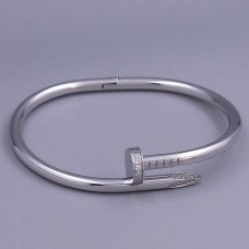 Жорсткий браслет Stainless Steel. Сталь. Родій. Камені: білий циркон. Діаметр: 68 мм