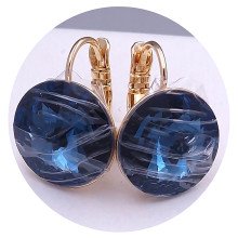 Сережки XР. Позолота 18К. Камені: Swarovski синьо-сірого кольору. Довжина: 18 мм. Ширина: 14 мм.