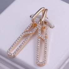 Сережки ХР. Позолота 18К. Камені: білий циркон. Довжина: 41 мм. Ширина: 6 мм.