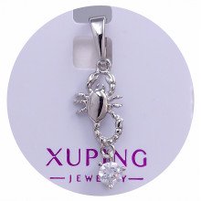 Кулон XР. Мед. срібло. Камені білого кольору. Довжина: 25 мм. Ширина: 7 мм.