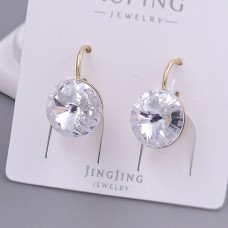 Сережки XР зі Swarovski білого кольору. Мед. золото 18К. Довжина: 18 мм. Ширина: 11 мм.