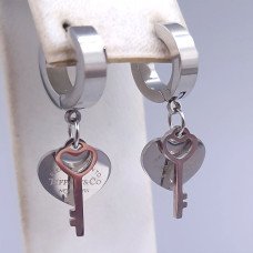Сережки Stainless Steel. Сталь. Під срібло. Довжина: 31 мм. Ширина: 13 мм.