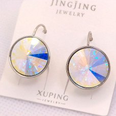 Сережки XР із Swarovski бензинового кольору. Мед. срібло. Довжина: 20 мм. Ширина: 13 мм.