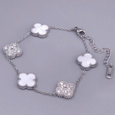 Браслет Stainless Steel. Сталь. Під срібло. Камені білого кольору. Довжина: 17-22 см. Ширина: 16 мм.