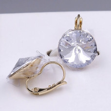 Сережки XР зі Swarovski білого кольору. Мед. золото 18К. Довжина: 18 мм. Ширина: 14 мм.