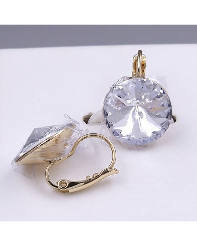 Сережки XР зі Swarovski білого кольору. Мед. золото 18К. Довжина: 18 мм. Ширина: 14 мм.