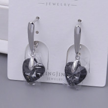 Сережки XР зі Swarovski. Мед. срібло. Довжина: 28 мм. Ширина: 10 мм.