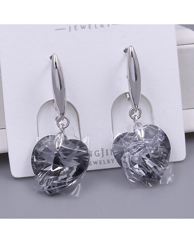 Сережки XР зі Swarovski. Мед. срібло. Довжина: 35 мм. Ширина: 13 мм.